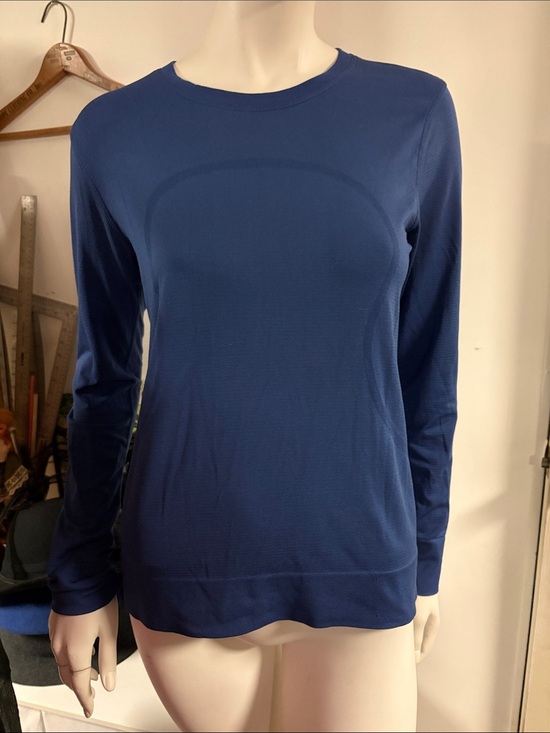 lululemon athletica Tops - Lululemon Long Sleeve Crewneck Top - Blue